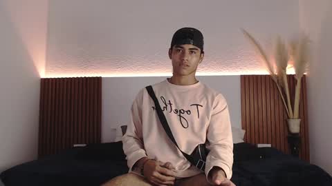 Zander online show from January 17, 2025, 5:41 pm