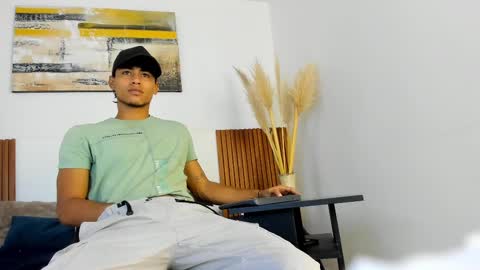 Zander online show from September 10, 2025, 1:00 pm