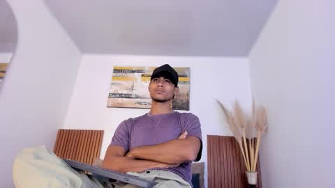 Zander online show from October 17, 2025, 1:14 pm