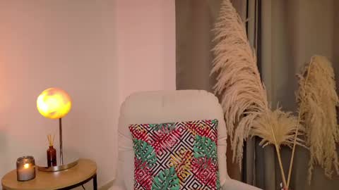 Snapshot of zara_nova chatting on May 17, 2026, 2:46 pm Zara Nova online show from May 17, 2026, 2:46 pm