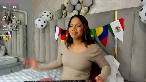 zarablazze_ online show from June 26, 2026, 7:29 pm