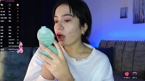 zaradames_ online show from October 1, 2025, 2:28 am