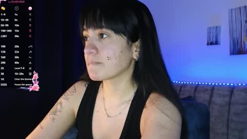 zaradames_ online show from October 2, 2025, 2:18 am