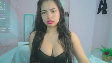 Snapshot of zarah_torres chatting on January 7, 2025, 7:17 pm Zarah  online show from January 7, 2025, 7:17 pm