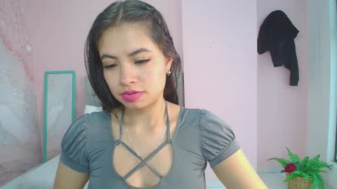 Snapshot of zarah_torres chatting on January 10, 2025, 8:59 pm Zarah  online show from January 10, 2025, 8:59 pm