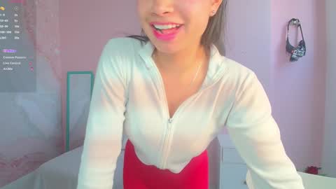 Snapshot of zarah_torres chatting on February 4, 2025, 3:04 pm Zarah  online show from February 4, 2025, 3:04 pm
