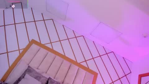 Zara Vesari online show from March 14, 2026, 8:03 pm