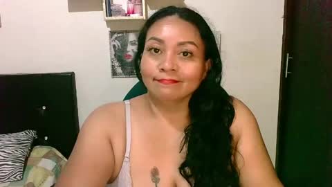 Snapshot of zaray_45bella chatting on May 30, 2026, 10:51 pm zaray online show from May 30, 2026, 10:51 pm