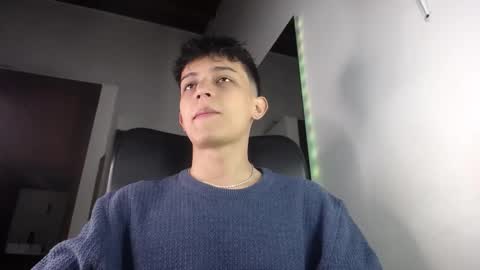 Snapshot of zarekneo chatting on September 23, 2025, 3:42 am Zarek online show from September 23, 2025, 3:42 am