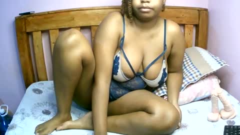 Snapshot of zariamonet chatting on July 22, 2026, 4:54 pm zariamonet online show from July 22, 2026, 4:54 pm