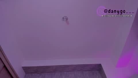 Zariana online show from March 6, 2025, 9:31 pm