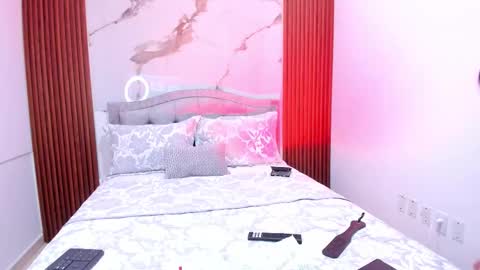 Snapshot of zashabaker chatting on November 2, 2025, 2:30 pm Zasha B online show from November 2, 2025, 2:30 pm