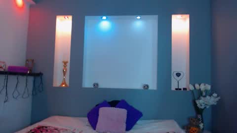 Karolyne online show from March 17, 2026, 11:13 am