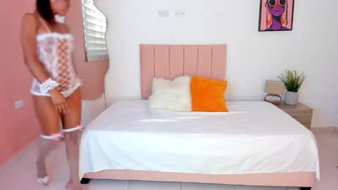 Snapshot of zeendaya__ chatting on May 1, 2026, 1:05 pm zeendaya online show from May 1, 2026, 1:05 pm