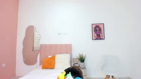 Snapshot of zeendaya__ chatting on May 5, 2026, 12:35 pm zeendaya online show from May 5, 2026, 12:35 pm