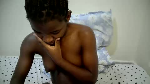 zellah online show from April 16, 2026, 9:39 pm