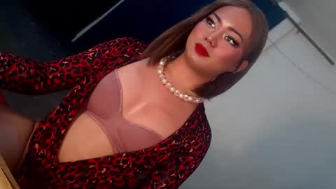 zemi_max online show from March 26, 2026, 8:53 am