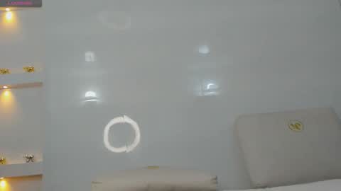 Zenda Evans online show from March 28, 2026, 4:01 am