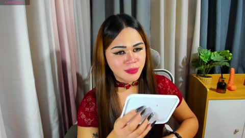 Snapshot of zendaya_amore chatting on January 2, 2025, 4:56 pm Zendaya online show from January 2, 2025, 4:56 pm