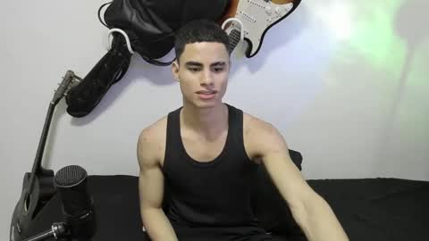 Snapshot of zenhzu chatting on December 20, 2024, 8:45 pm zenzhu online show from December 20, 2024, 8:45 pm