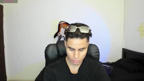 Snapshot of zenhzu chatting on November 26, 2025, 1:06 am zenzhu online show from November 26, 2025, 1:06 am