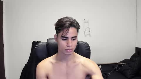 Snapshot of zenhzu chatting on December 17, 2025, 10:16 pm zenzhu online show from December 17, 2025, 10:16 pm