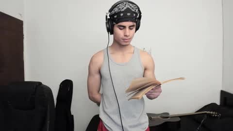 Snapshot of zenhzu chatting on January 6, 2026, 9:39 pm zenzhu online show from January 6, 2026, 9:39 pm