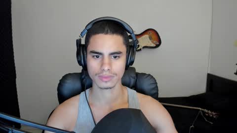 Snapshot of zenhzu chatting on February 9, 2026, 2:54 pm zenzhu online show from February 9, 2026, 2:54 pm