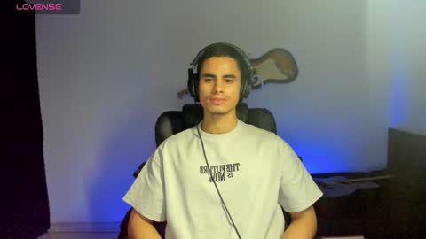 Snapshot of zenhzu chatting on February 18, 2026, 2:29 am zenzhu online show from February 18, 2026, 2:29 am