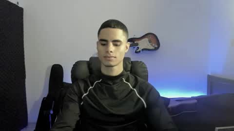 Snapshot of zenhzu chatting on March 3, 2026, 12:00 pm zenzhu online show from March 3, 2026, 12:00 pm