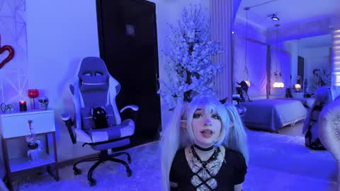    online show from February 23, 2025, 2:04 pm