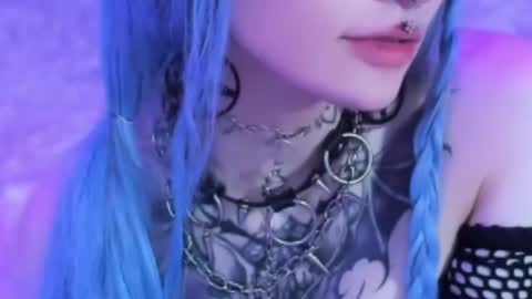    online show from March 4, 2025, 5:34 pm