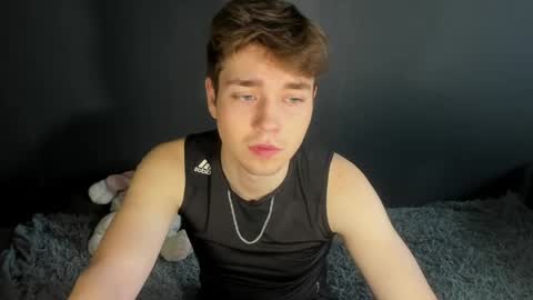 Ethan online show from April 7, 2026, 1:39 am