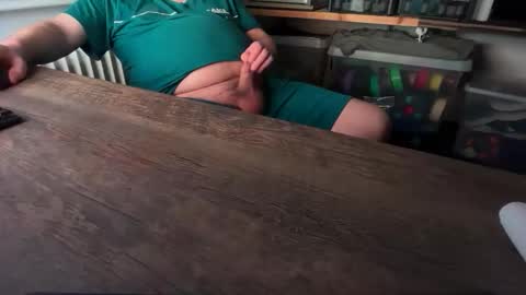 zeron900 online show from April 1, 2026, 8:50 pm