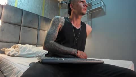 Snapshot of zeta_fox99 chatting on November 9, 2025, 5:39 am zeta fox99 online show from November 9, 2025, 5:39 am