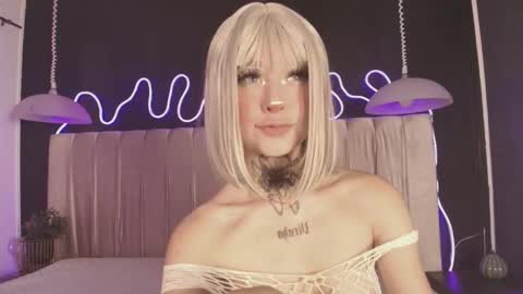 zhally_dee online show from March 19, 2026, 8:13 pm