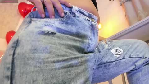 ZHAMIRA  ANDRES online show from February 16, 2026, 7:10 pm