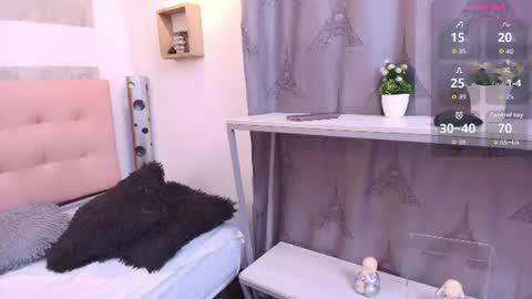 ZHAMIRA  ANDRES online show from June 28, 2026, 8:48 pm