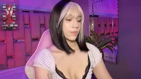 Snapshot of zharaluxie chatting on April 14, 2026, 12:44 pm Zhara online show from April 14, 2026, 12:44 pm