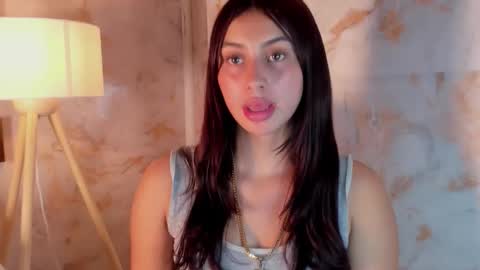 Snapshot of zharyt_18 chatting on September 26, 2025, 11:20 pm Sharit Robins online show from September 26, 2025, 11:20 pm