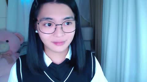 im your lovely zhaviabigcock here online show from December 15, 2024, 3:02 am