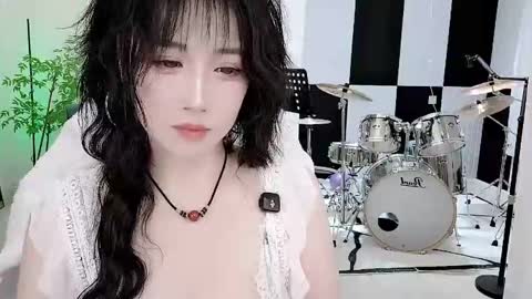 zhen online show from September 23, 2025, 2:09 pm