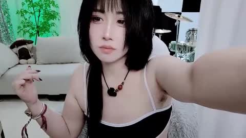 zhen online show from November 4, 2025, 12:48 pm