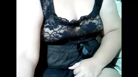 Snapshot of zhia214 chatting on June 7, 2026, 11:36 am zhia214 online show from June 7, 2026, 11:36 am