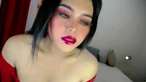 Snapshot of zhillycate chatting on January 4, 2025, 10:27 am CATE online show from January 4, 2025, 10:27 am