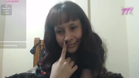 Snapshot of ziggyblunt chatting on June 15, 2026, 11:18 pm ziggyblunt online show from June 15, 2026, 11:18 pm