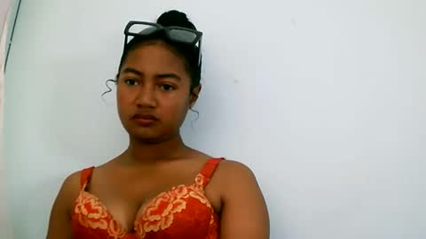 elly online show from March 25, 2026, 5:02 am