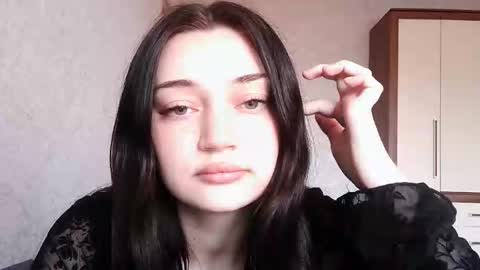 Snapshot of zinarett chatting on April 4, 2026, 12:13 pm zinarett online show from April 4, 2026, 12:13 pm