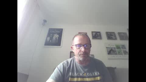 Zippi online show from October 4, 2025, 11:52 am