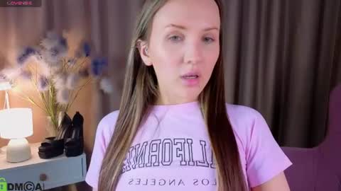 Snapshot of zlata__fox chatting on July 13, 2026, 9:01 am Zlata Mon Tue Thu Fri Sun Sa GMT 3 0000pm - 0600pm online show from July 13, 2026, 9:01 am